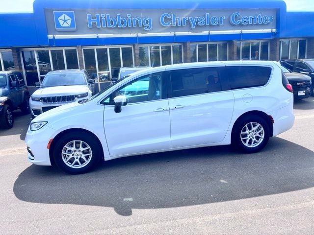 2023 Chrysler Pacifica Touring L in Bright White Clearcoat — front three-quarter view