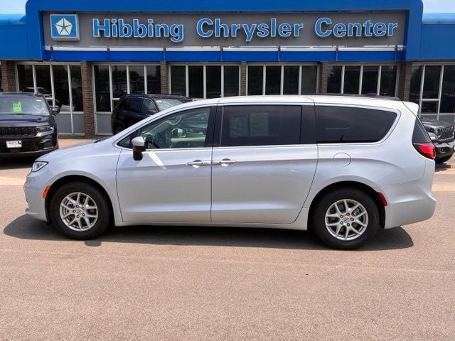 2023 Chrysler Pacifica Touring L in Silver Mist Clearcoat — front three-quarter view