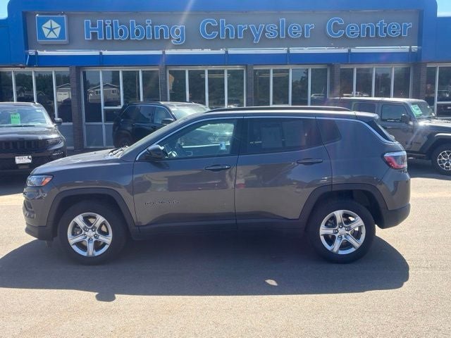 2024 Jeep Compass Latitude in Granite — front three-quarter view